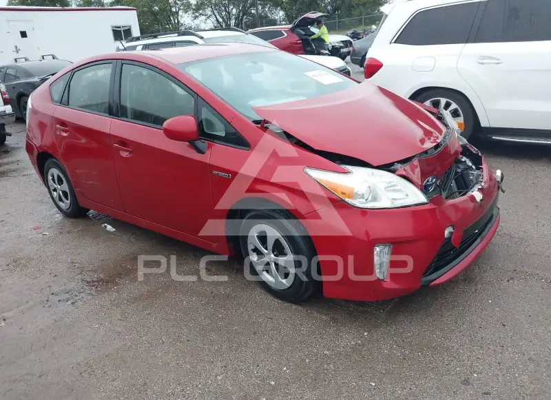 2013 Toyota PRIUS фото