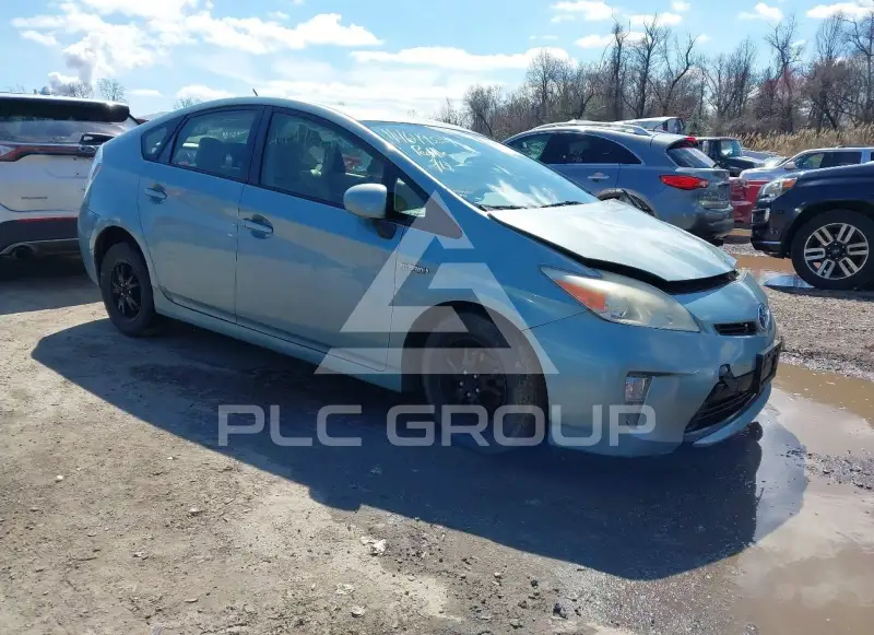 2013 Toyota PRIUS photo