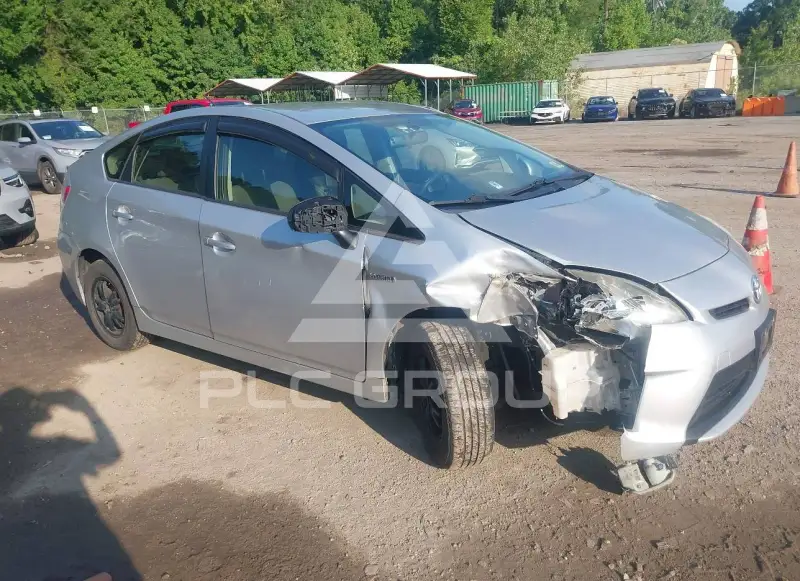 2013 Toyota PRIUS фото