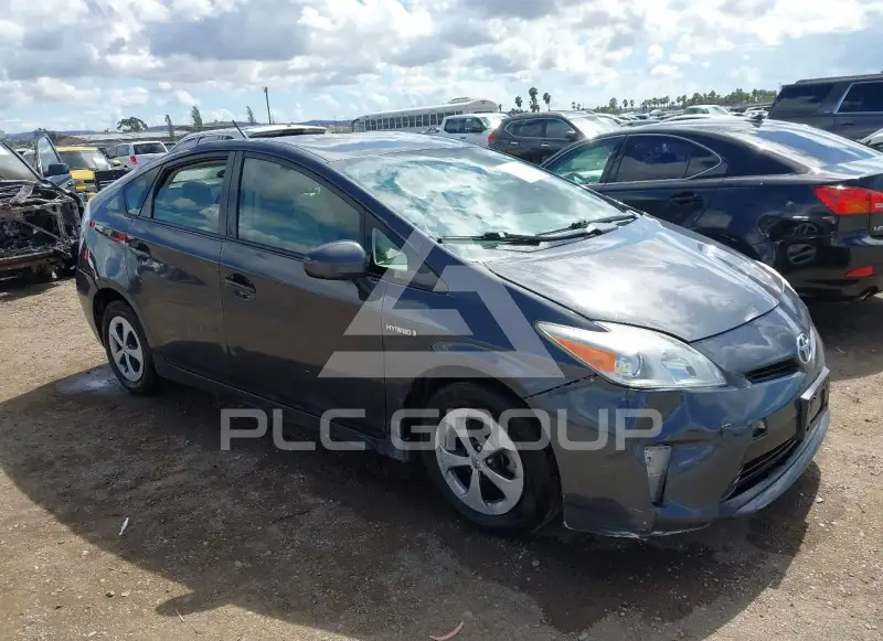 2013 Toyota PRIUS фото