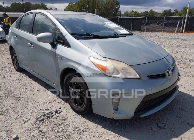 2013 Toyota PRIUS фото