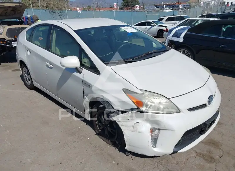 2013 Toyota PRIUS фото