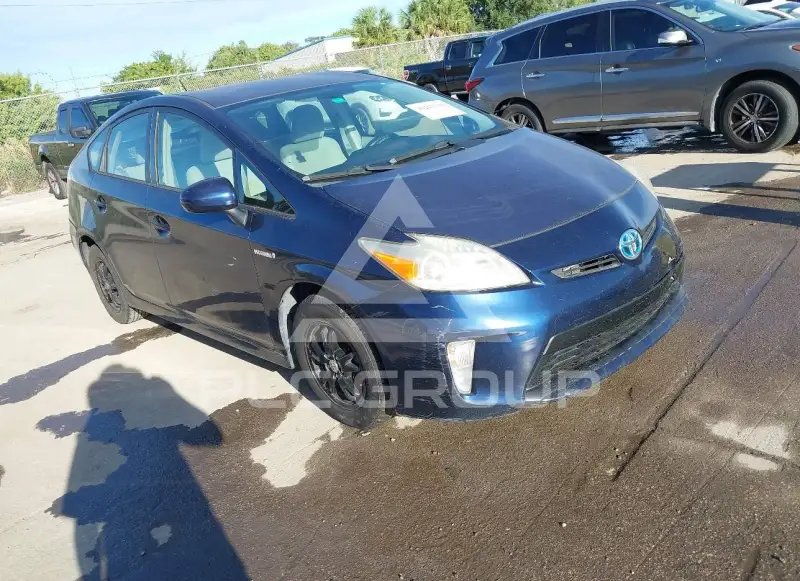2013 Toyota PRIUS photo