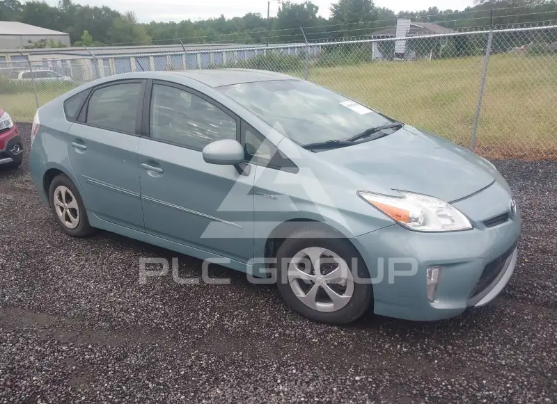 2013 Toyota PRIUS фото