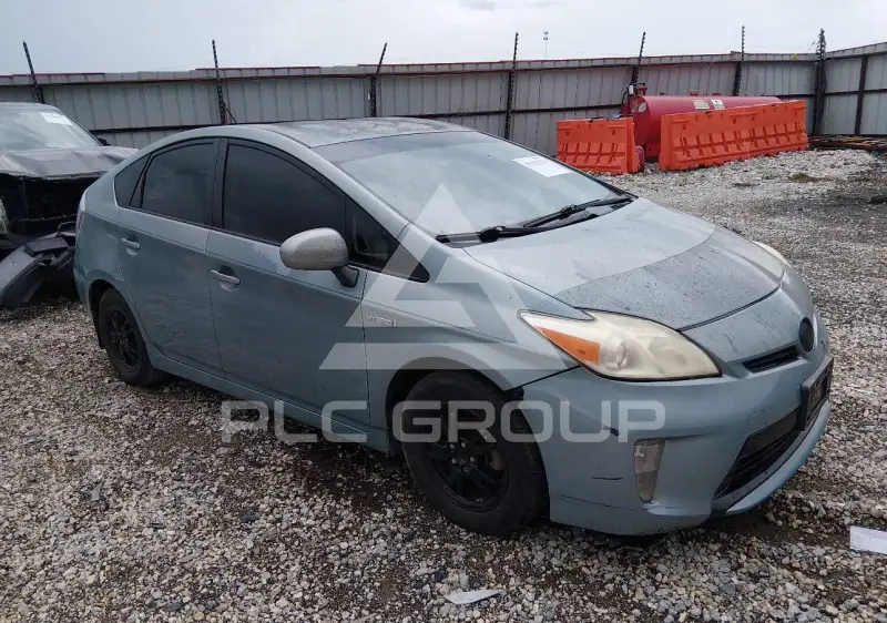 2013 Toyota PRIUS фото