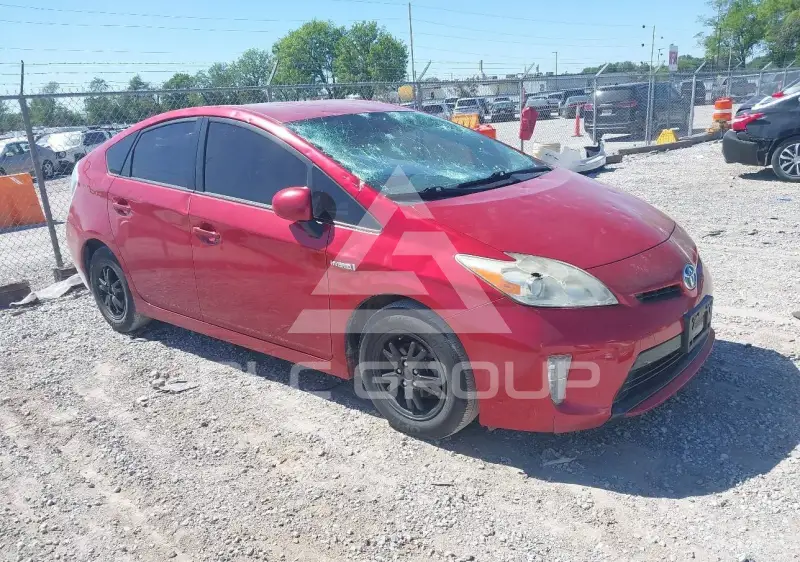 2013 Toyota PRIUS photo