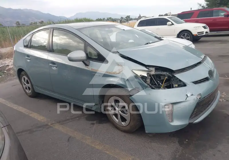 2013 Toyota PRIUS photo