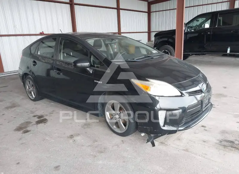 2013 Toyota PRIUS photo