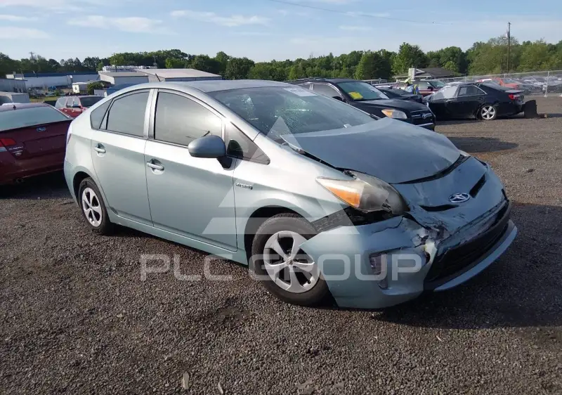 2013 Toyota PRIUS photo