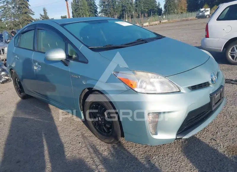 2013 Toyota PRIUS фото