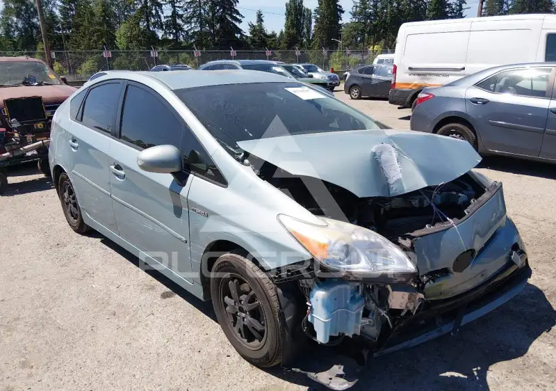 2013 Toyota PRIUS photo