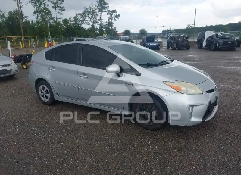 2013 Toyota PRIUS фото