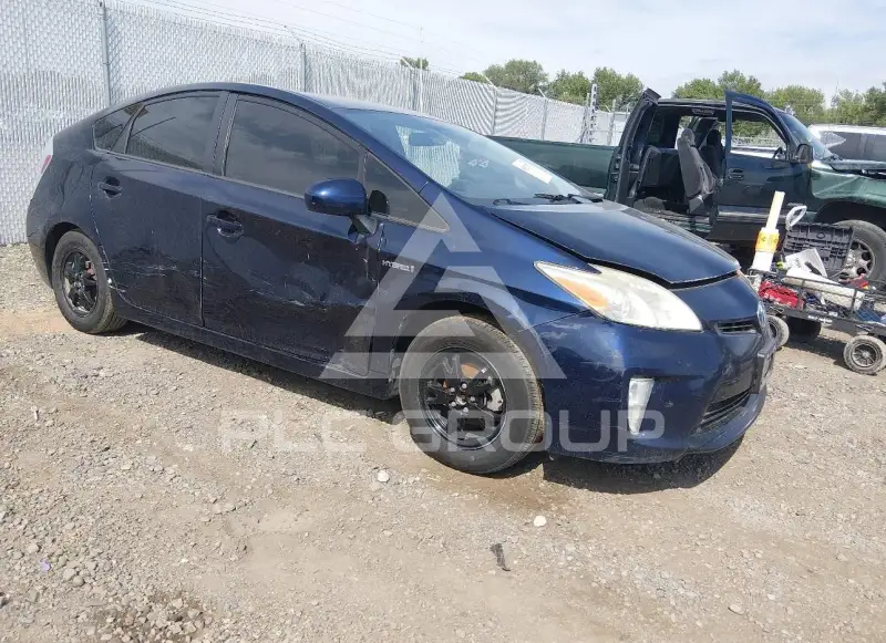 2013 Toyota PRIUS photo