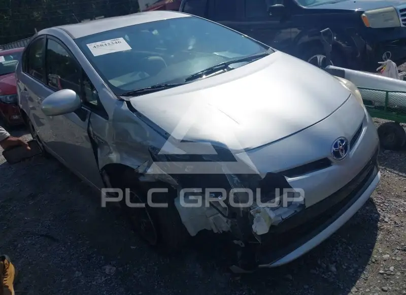 2013 Toyota PRIUS фото