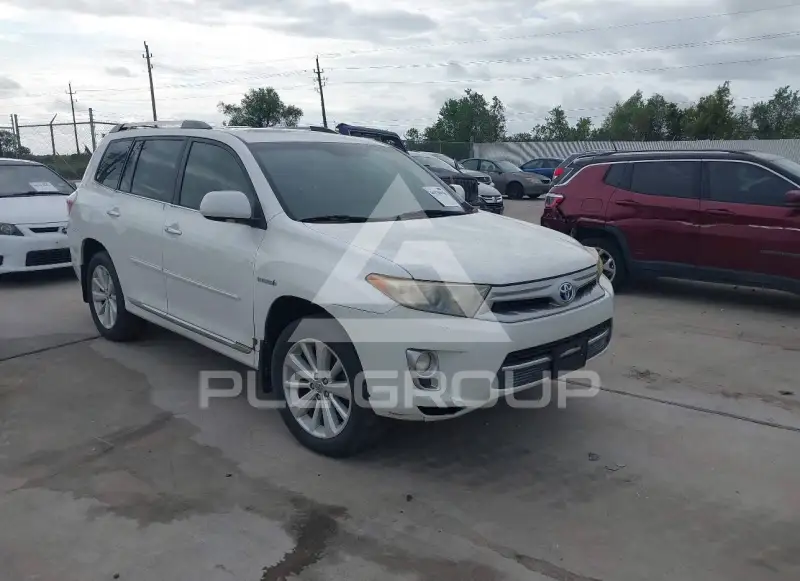 2013 Toyota Highlander photo