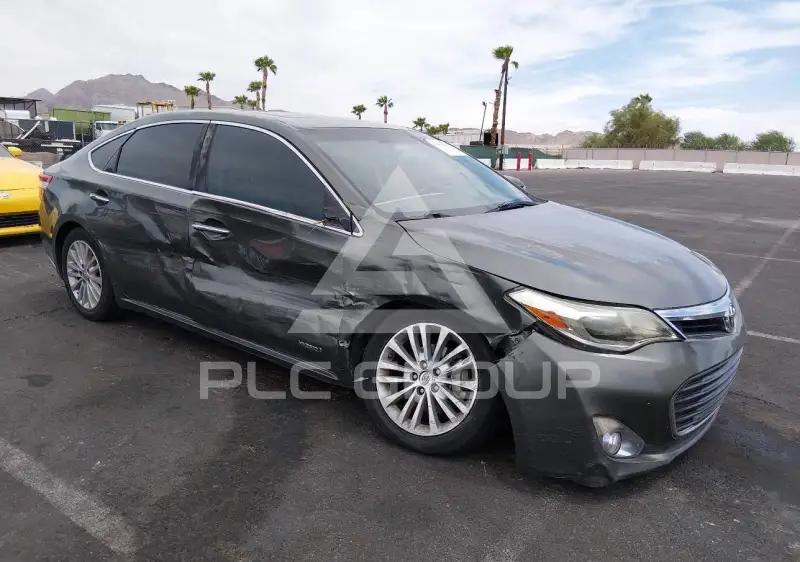 2013 Toyota AVALON фото