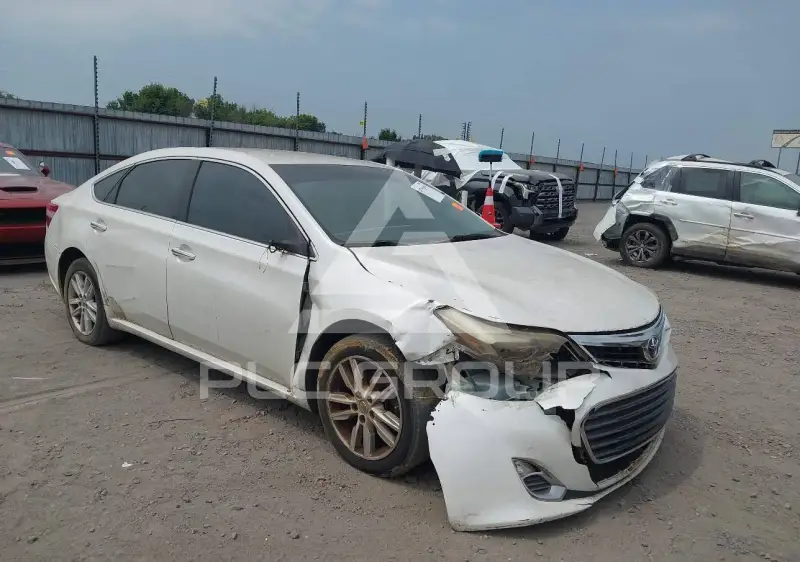 2013 Toyota AVALON фото