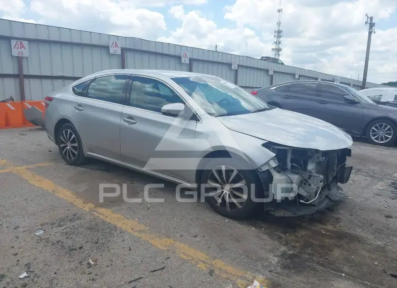 2013 Toyota AVALON фото