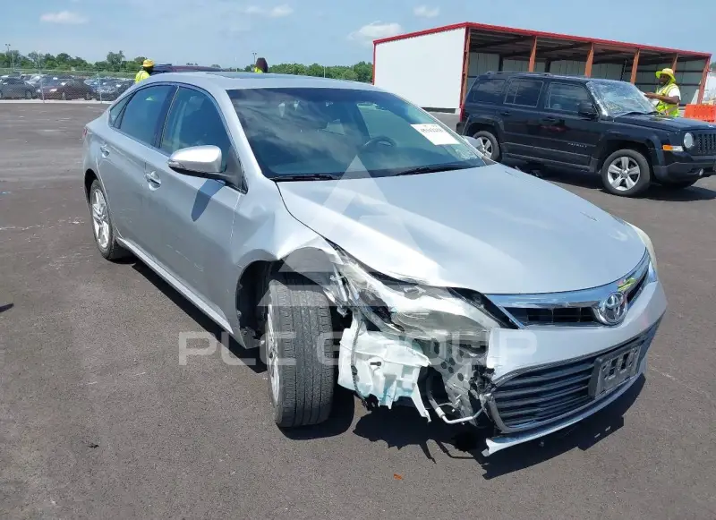 2013 Toyota AVALON фото