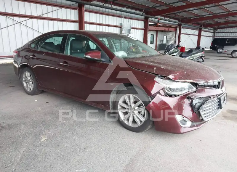 2013 Toyota AVALON photo