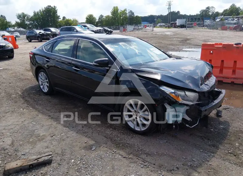 2013 Toyota AVALON фото