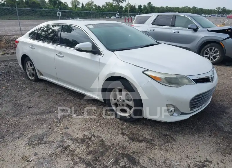 2013 Toyota AVALON фото