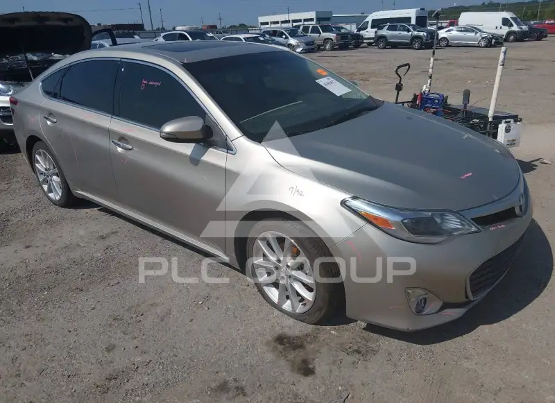 2013 Toyota AVALON фото