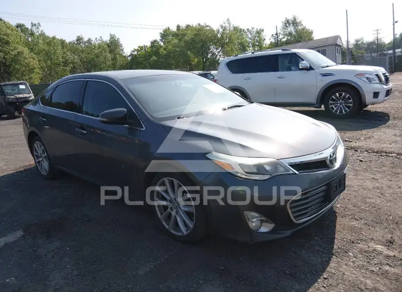 2013 Toyota AVALON фото