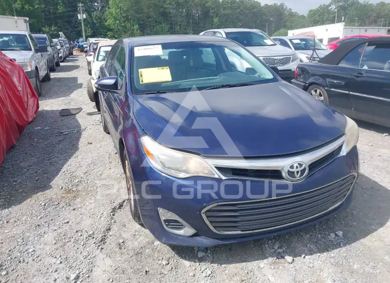 2013 Toyota AVALON фото
