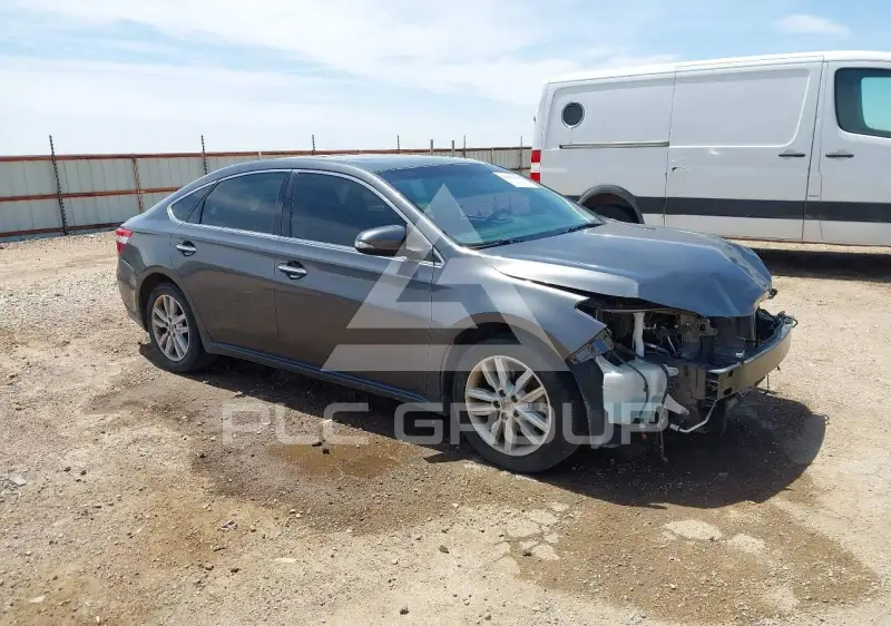 2013 Toyota AVALON фото