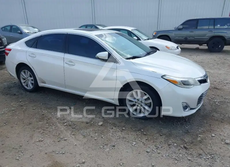 2013 Toyota AVALON photo
