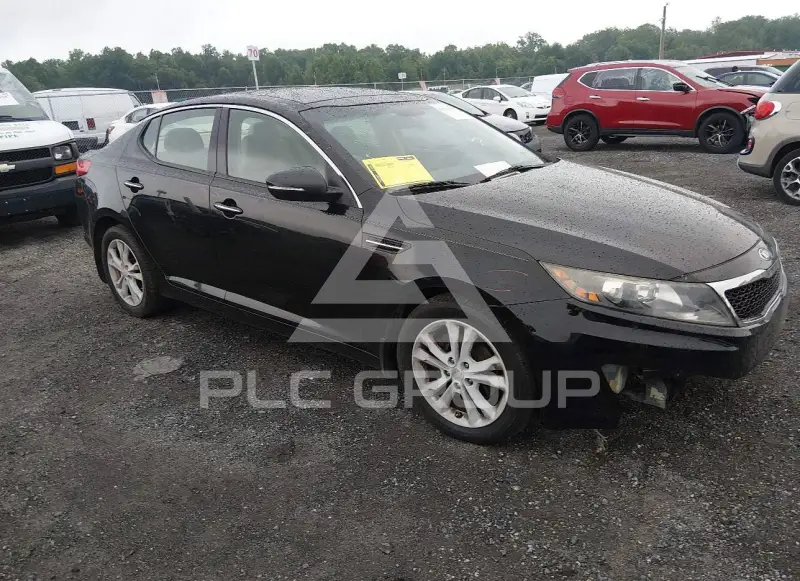2013 KIA Optima photo