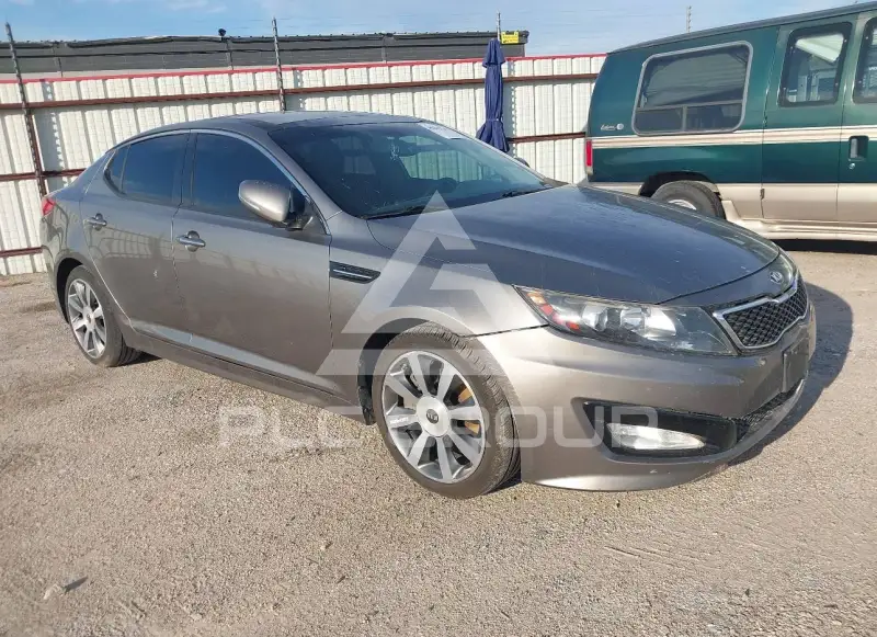 2013 KIA Optima photo