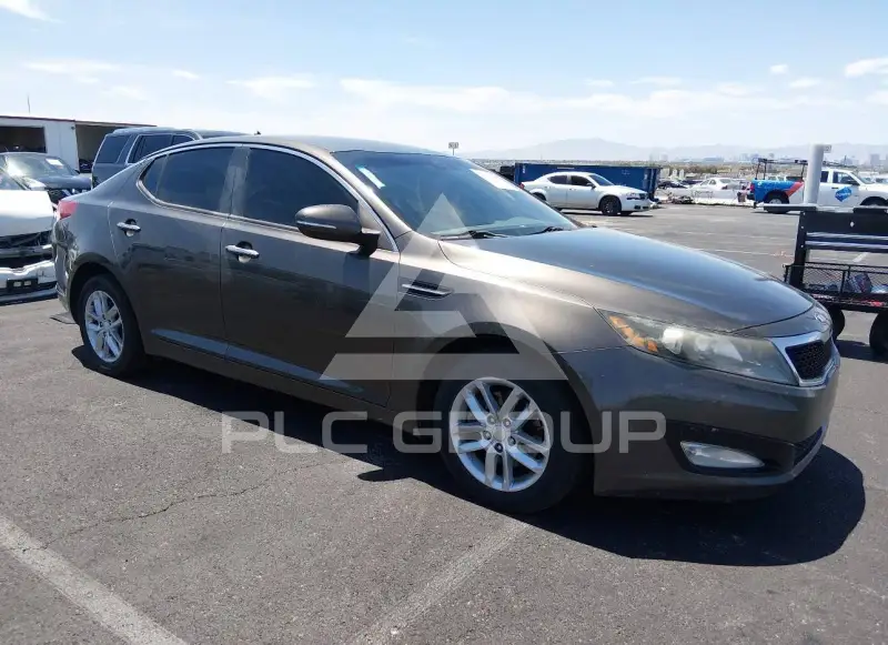 2013 KIA Optima photo