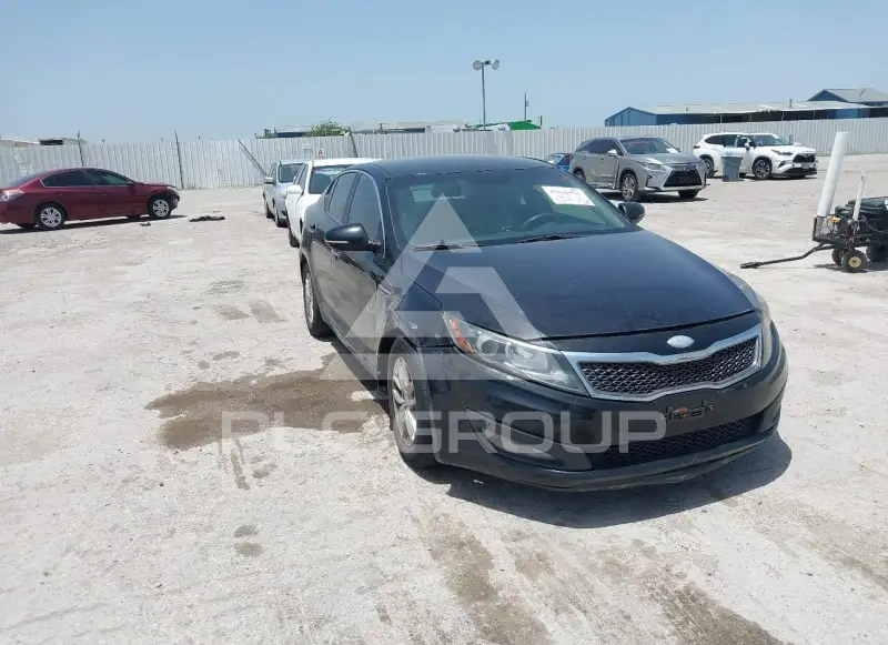 2013 KIA Optima photo