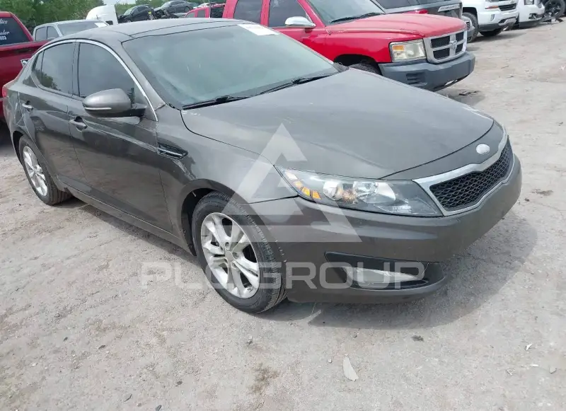 2013 KIA Optima photo