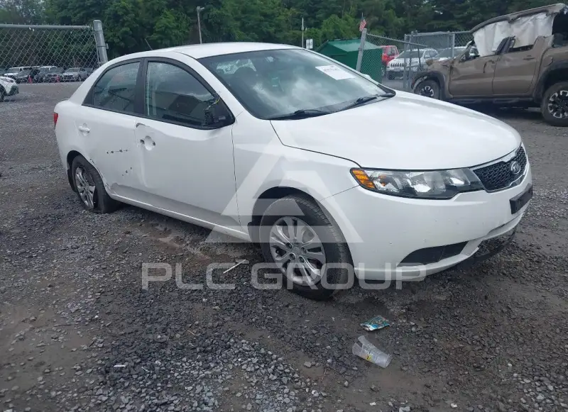 2013 KIA Forte photo