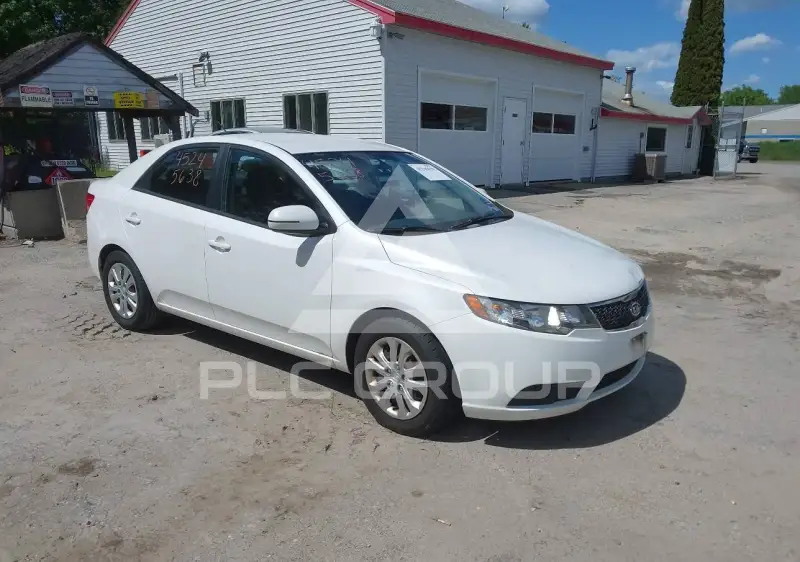 2013 KIA Forte photo