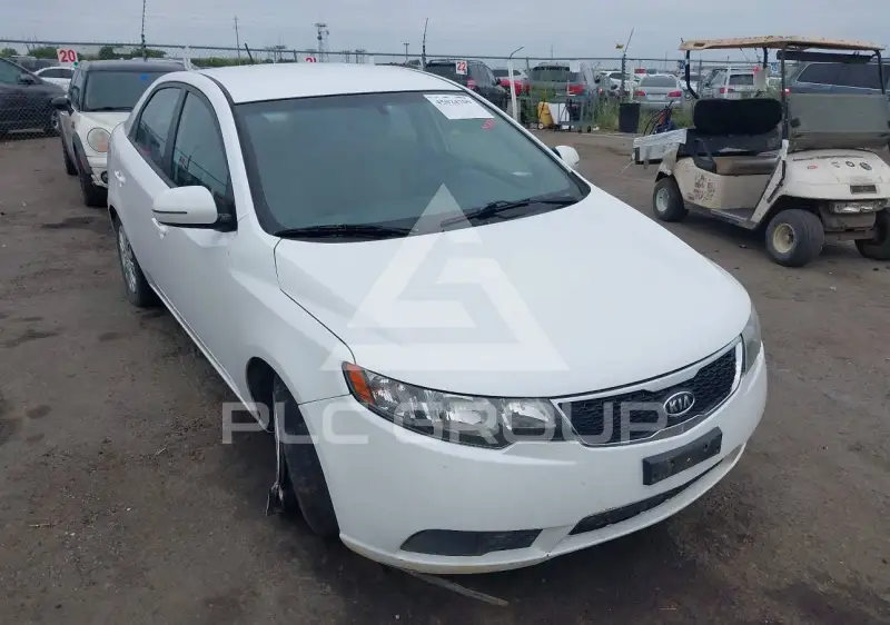 2013 KIA Forte фото