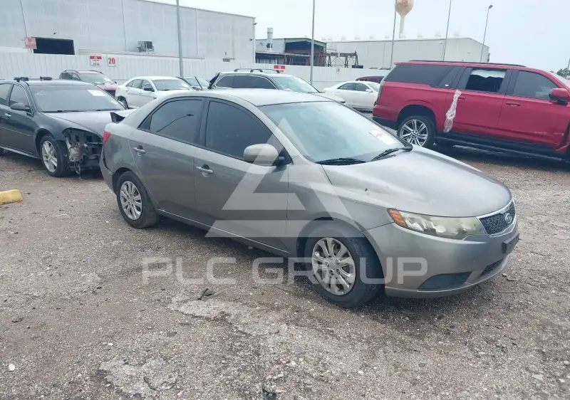 2013 KIA Forte фото
