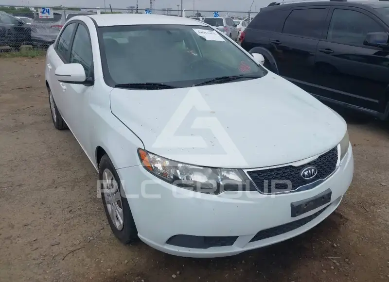 2013 KIA Forte photo