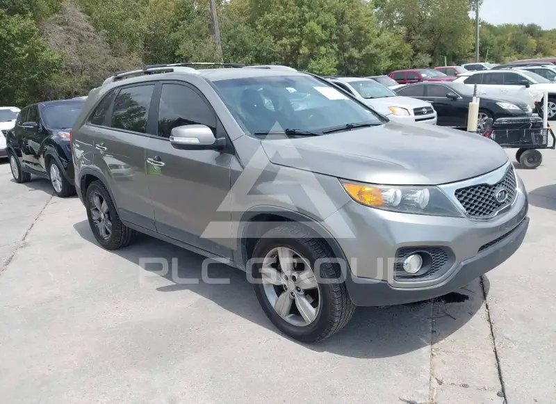 2013 KIA Sorento фото