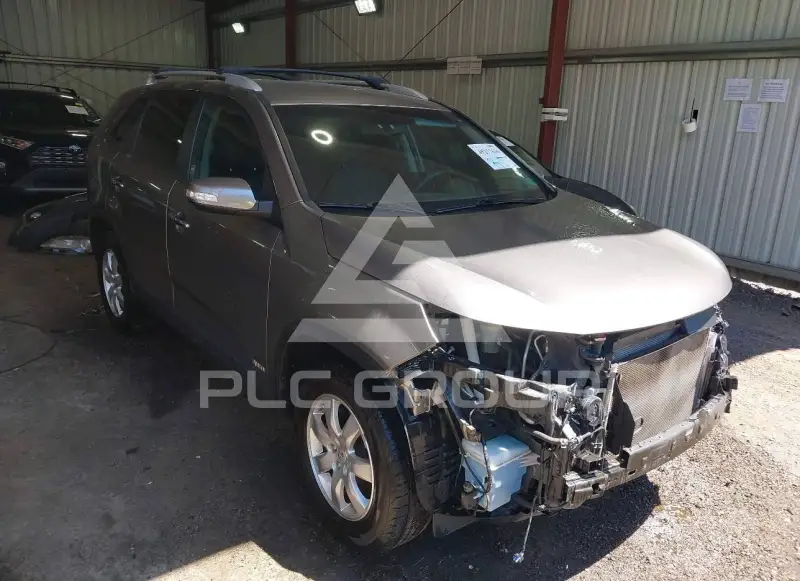 2013 KIA Sorento фото