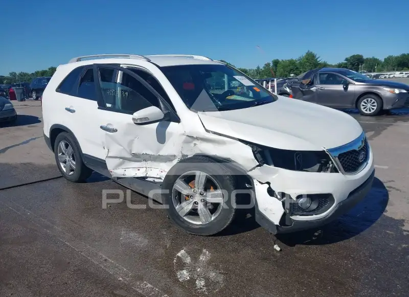 2013 KIA Sorento photo