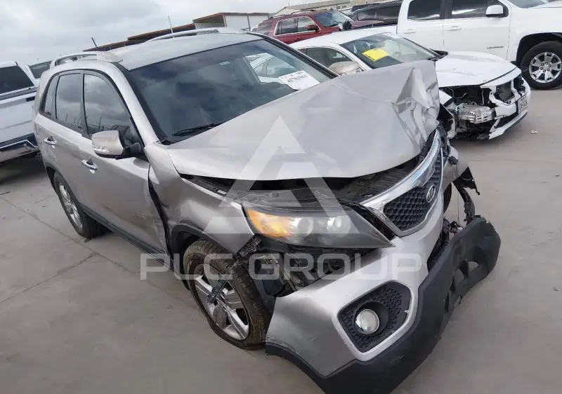 2013 KIA Sorento photo