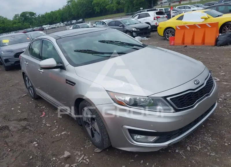 2013 KIA Optima photo
