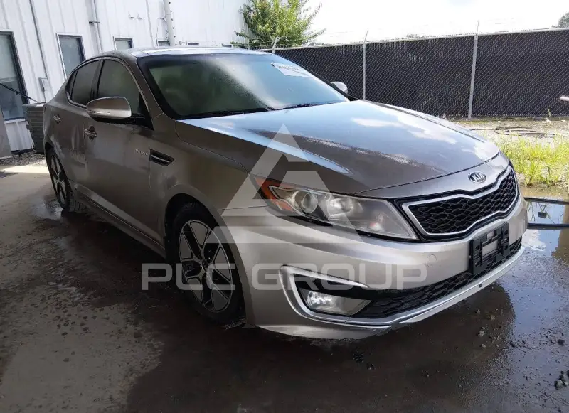 2013 KIA Optima photo