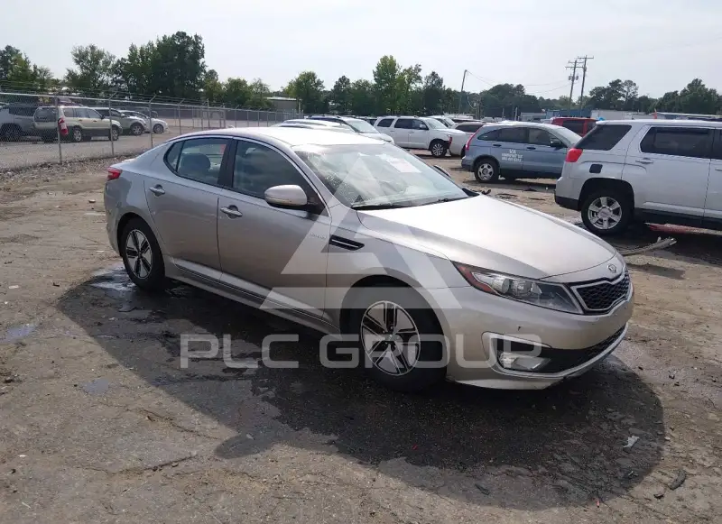 2013 KIA Optima photo