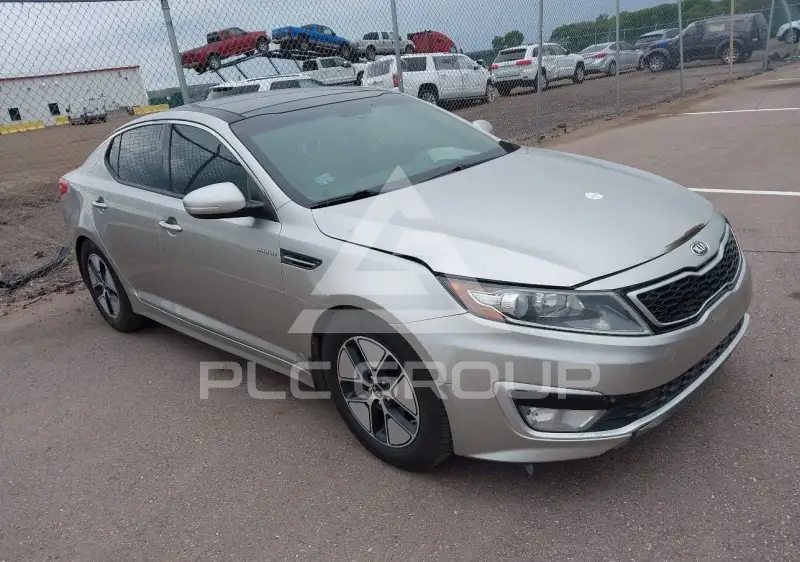 2013 KIA Optima photo