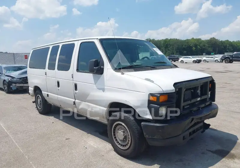 2013 Ford E-150 фото